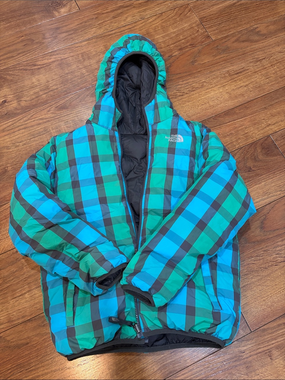 The North Face reversible plaid down Hooded Puffer Jacket  14/16 youth 550